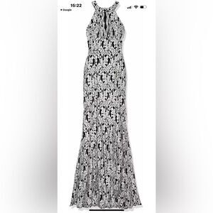 Rightway lace gowned